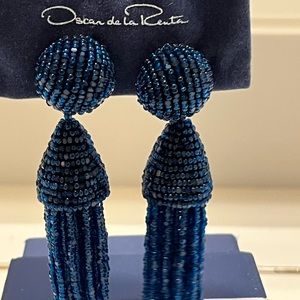 Oscar de la Renta tassel earrings navy NEW